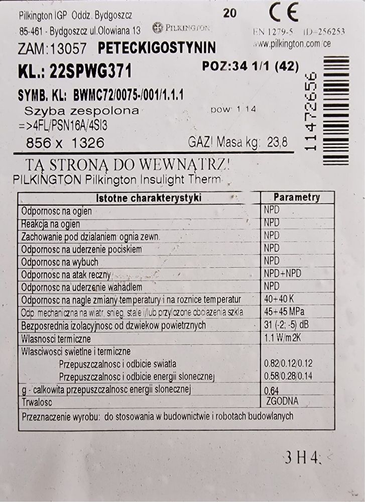 Okna x2, 1530x1060mm.