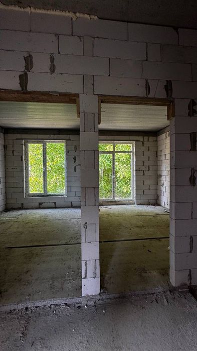 Акція! Дуплекс у Бучі -85000$. Газ, балкон, тераса, власний дворик.