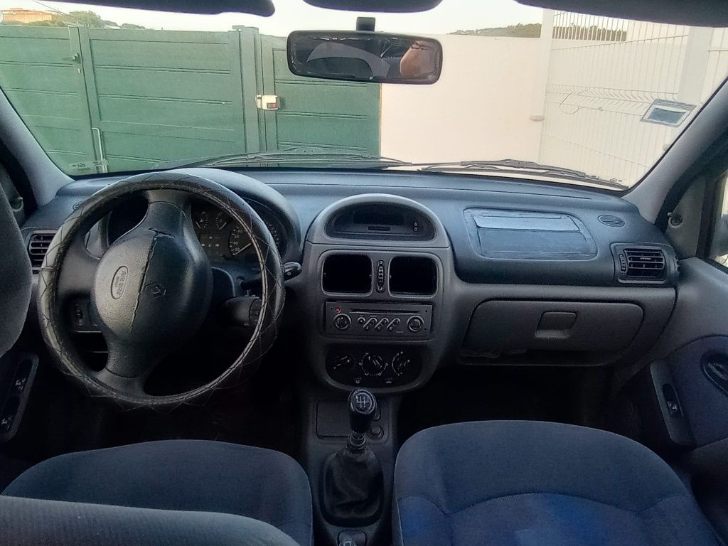 Vendo carro clio 1.2