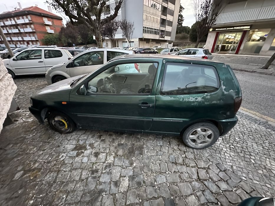 Carro antigo , mas valente. Motor funcionando direitinho.