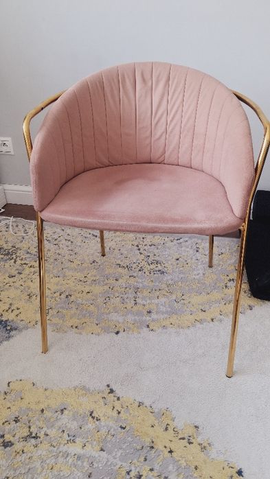 Krzesło do renowacji złote nogi stolarz welurowe