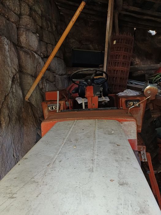 Vendo trator Belardos