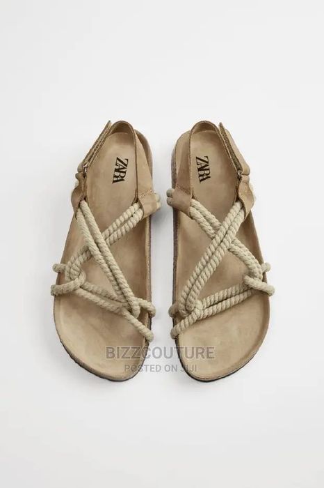 Сандалі чоловічі Zara