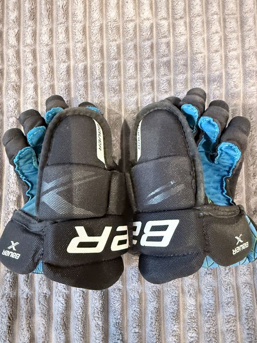 Sprzedam dziecięce rękawice hokejowe Bauer