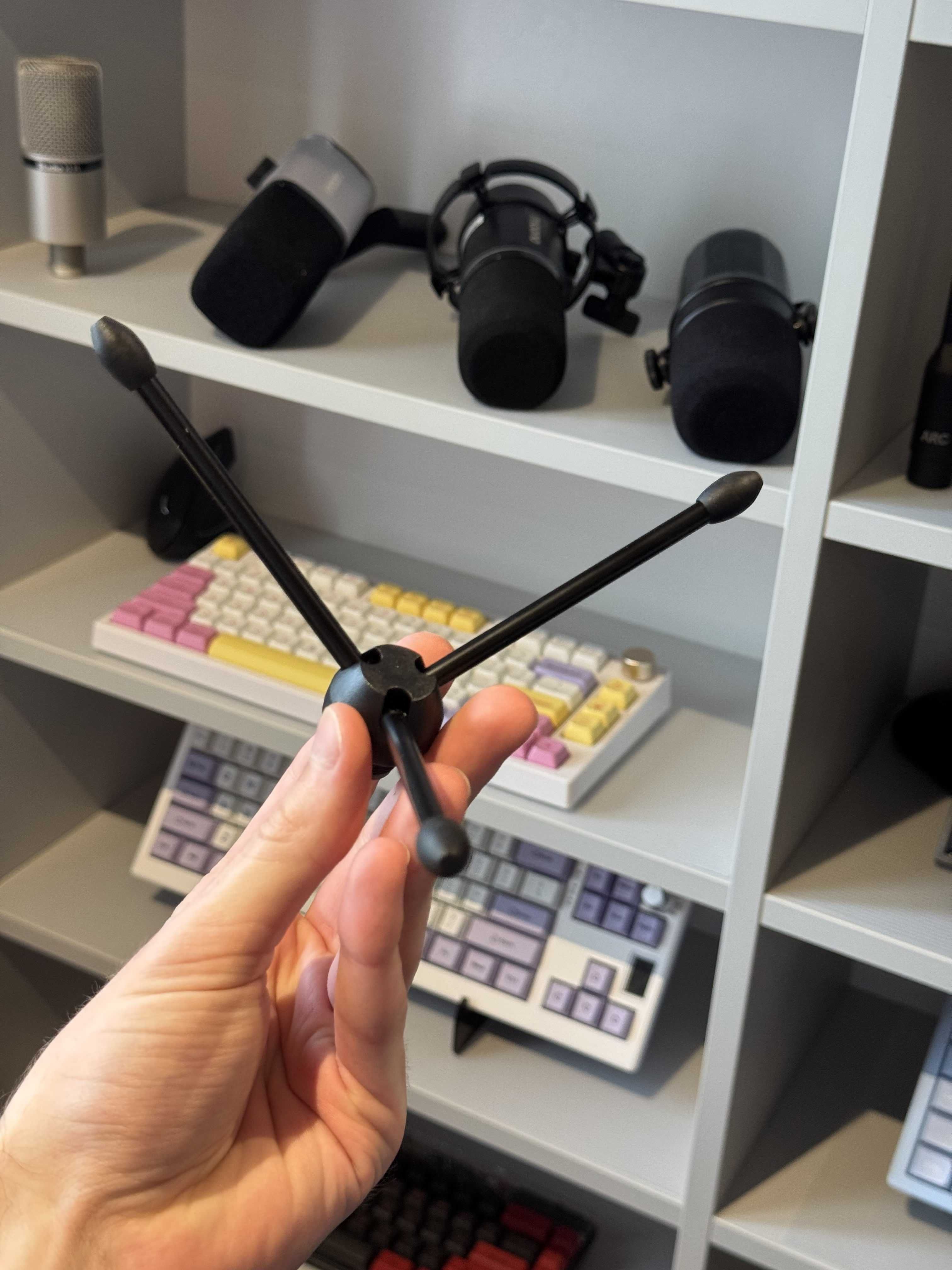 Mini statyw tripod do mikrofonu lub kamery – gwint uniwersalny