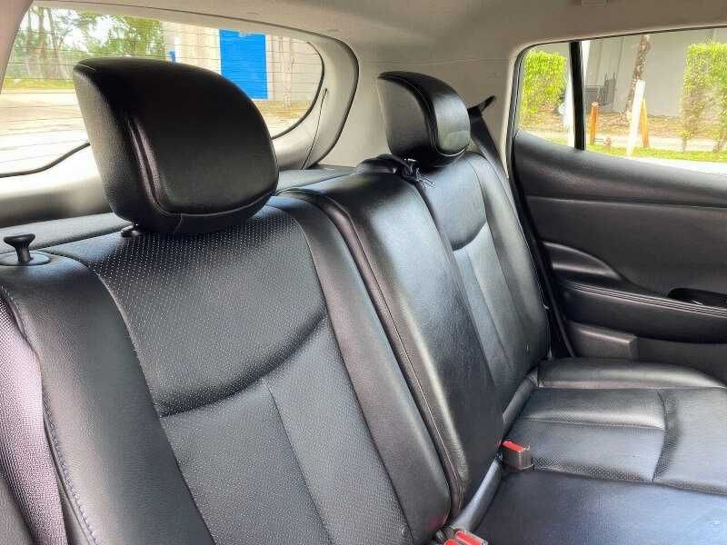 2013 Nissan LEAF SL