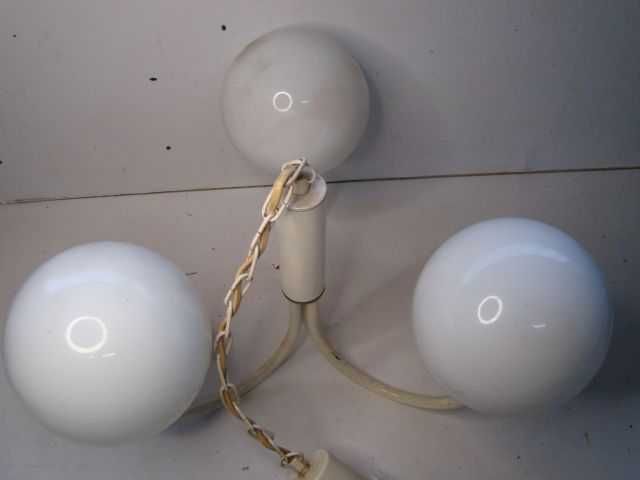 Piękny stary żyrandol lampa sufitowa biała 3 ramienna