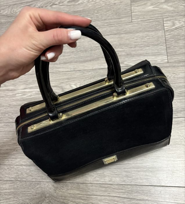 Сумка жіноча чорна з ручками