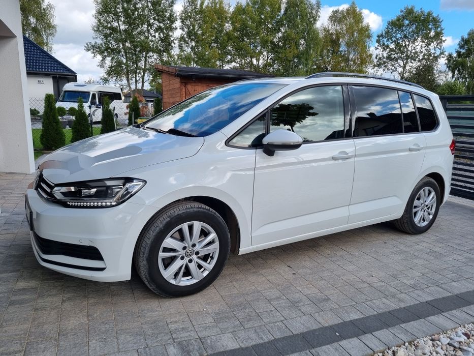 Volkswagen Touran 2020 salon Polska cesja leasingu