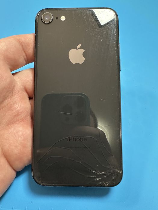 Iphone 8 64гб дисплей телефон