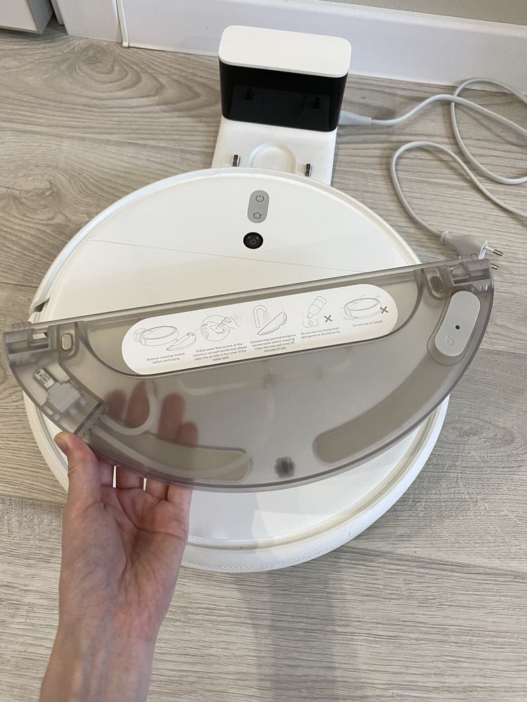 Робот пилосос/ пылесос mi robot vacuum-mop