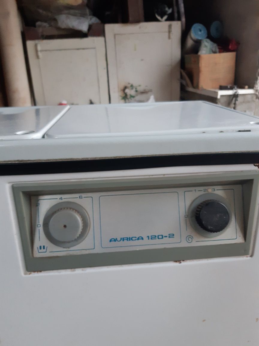 Продам полуавтоматическую стиральную машину  aurica  120-2