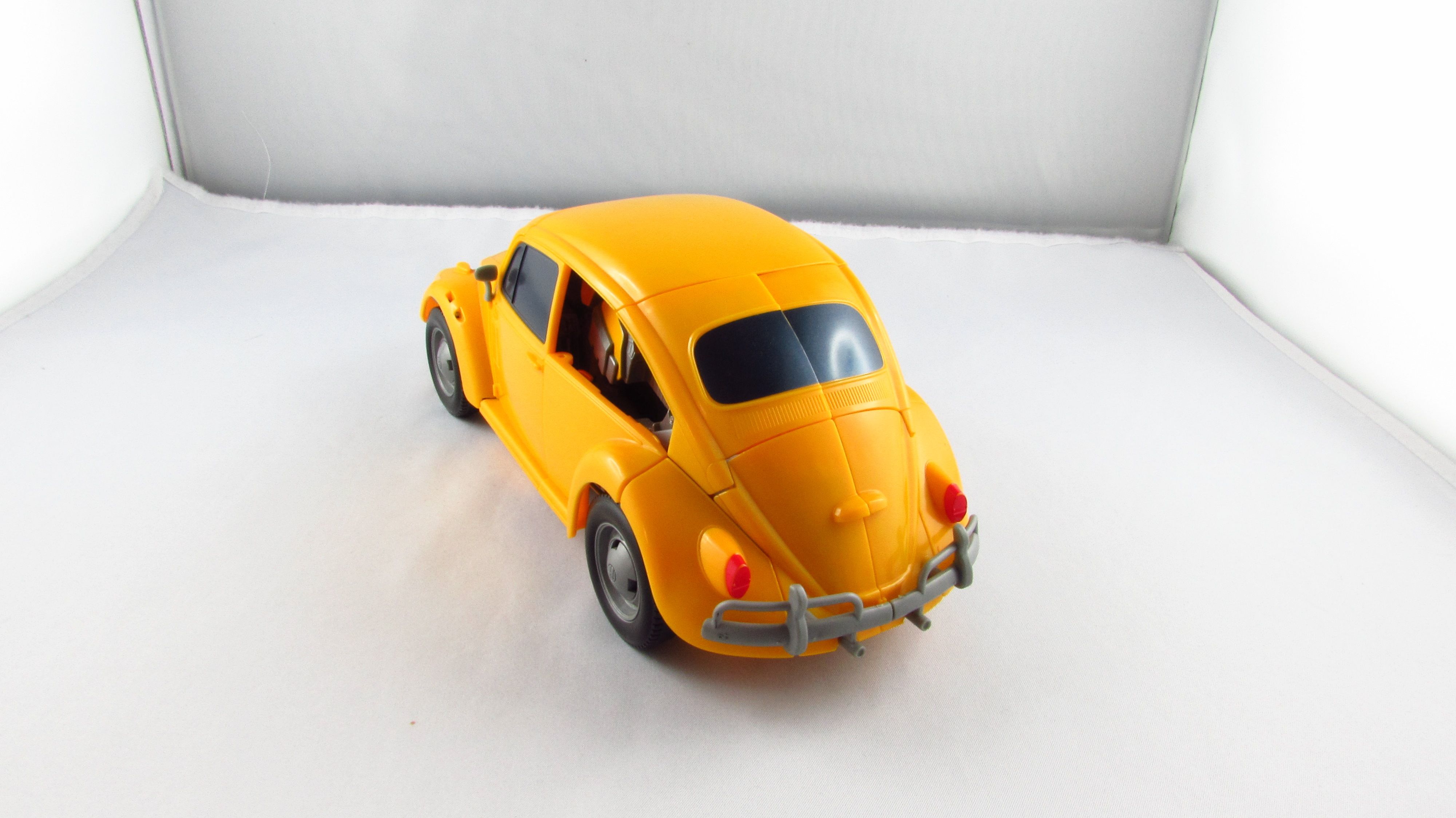 HASBRO Transformers MV6 Power Charge Bumblebee Figurka Interaktywna 2