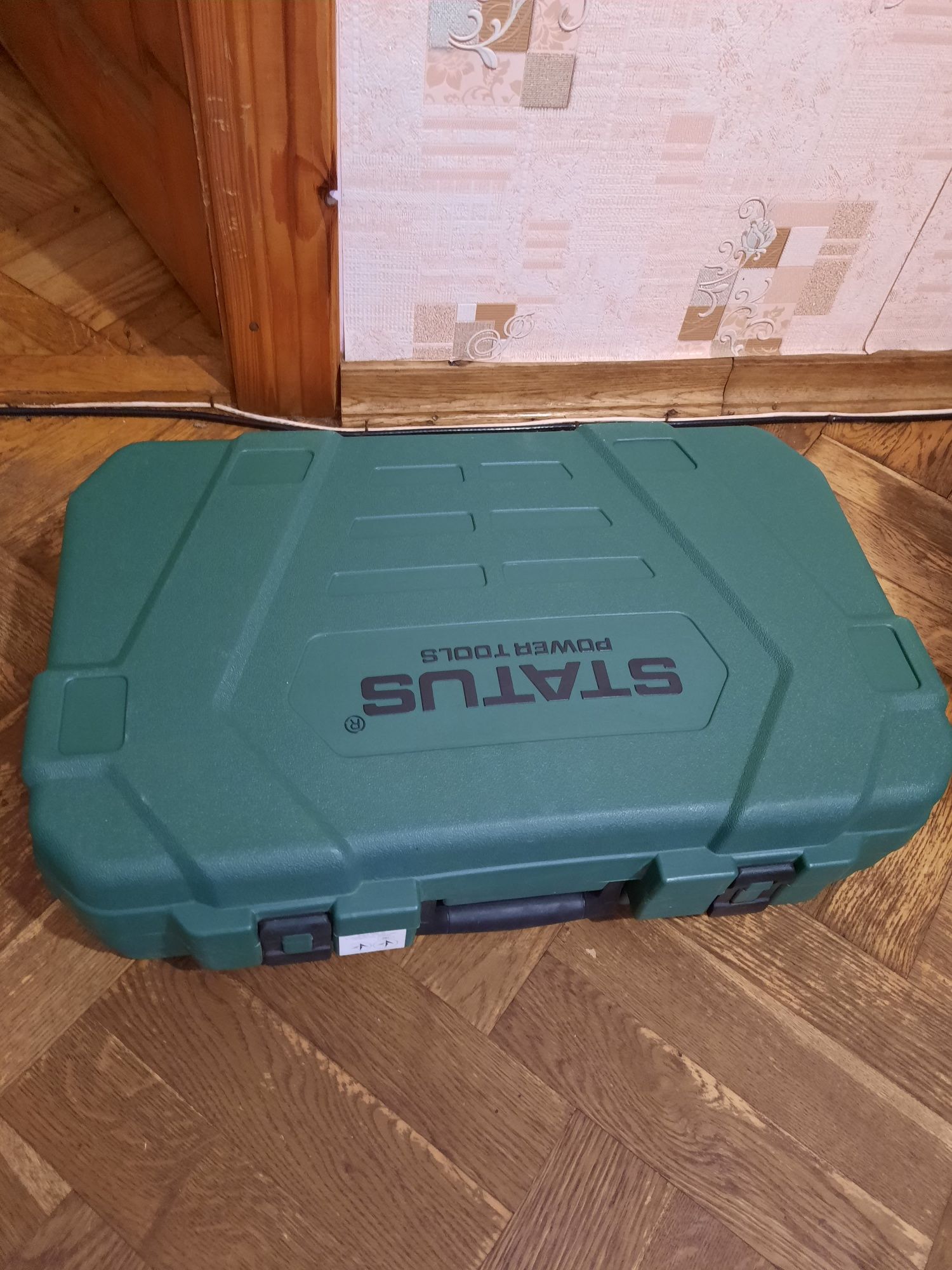 Абсолютно новий,Italy!!Перфоратор Status MPR 70 SDS-Max,10дж