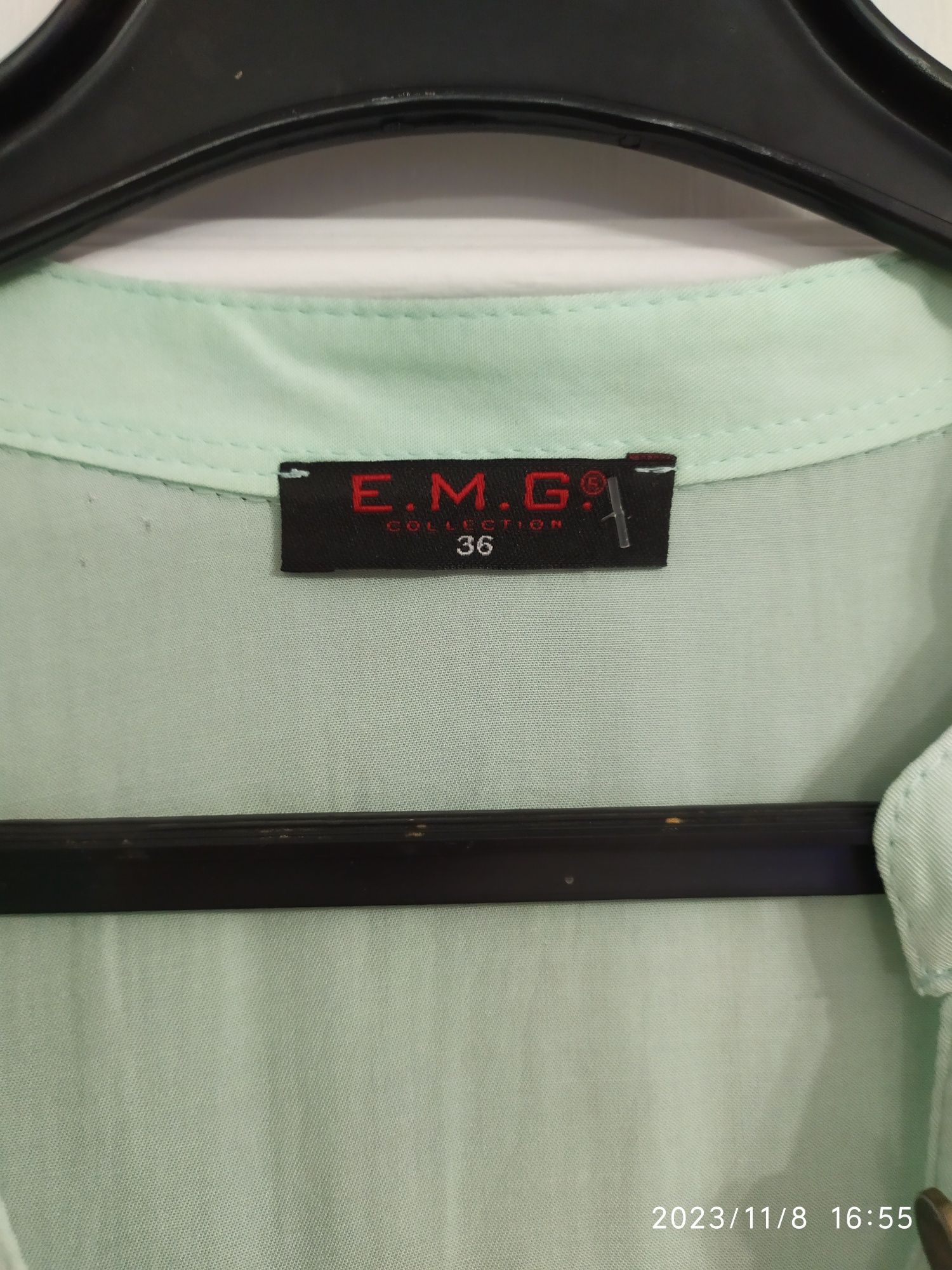 Bluzka seledynowa EMG 36