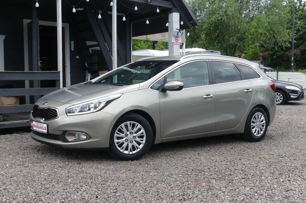 Kia Ceed 1,6GDi 135Ps Premium* Navi*Kamera*Parktronik*Klimatronik*