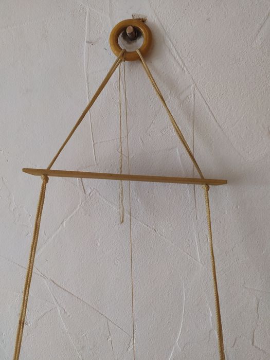 Клоун на качели подвесной