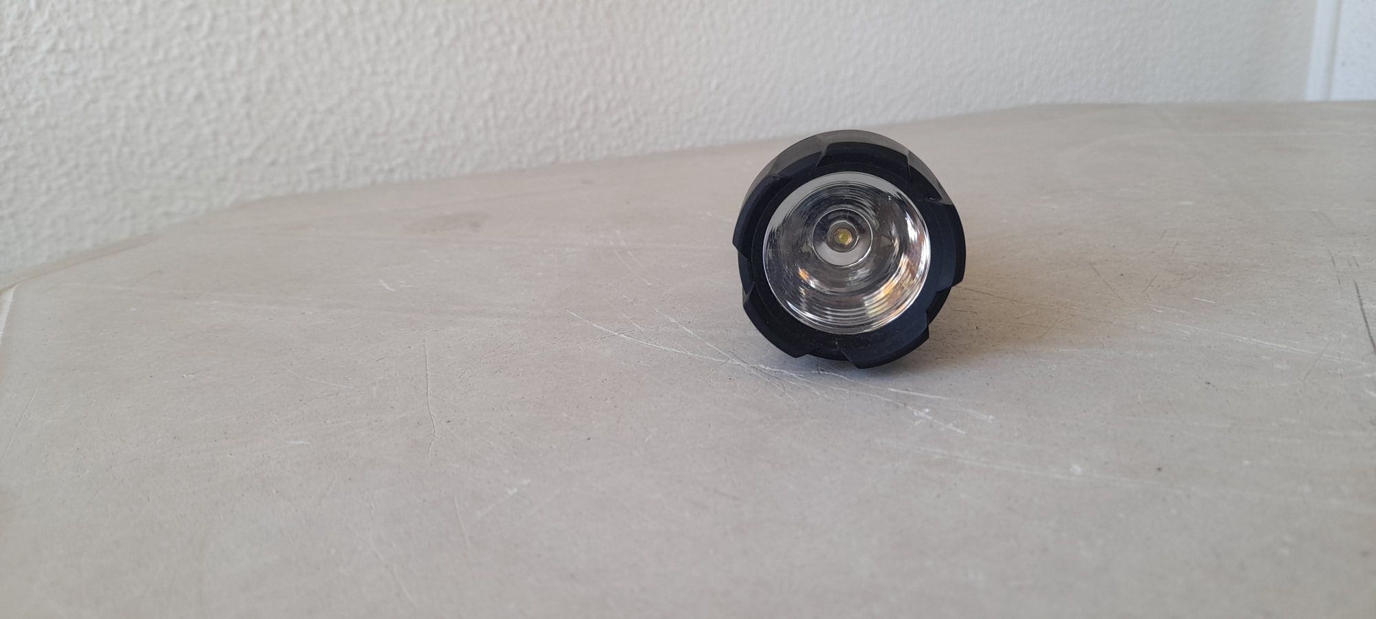 Lanterna nova de marca em Led
