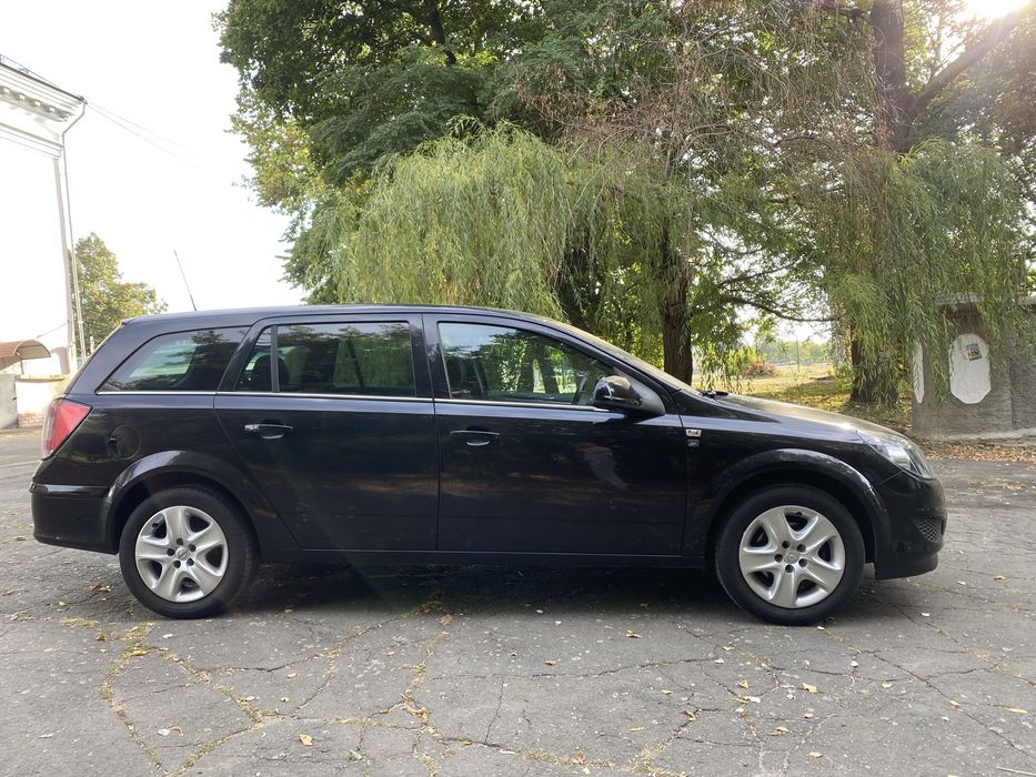 Продам OPEL ASTRA H 2010 рік