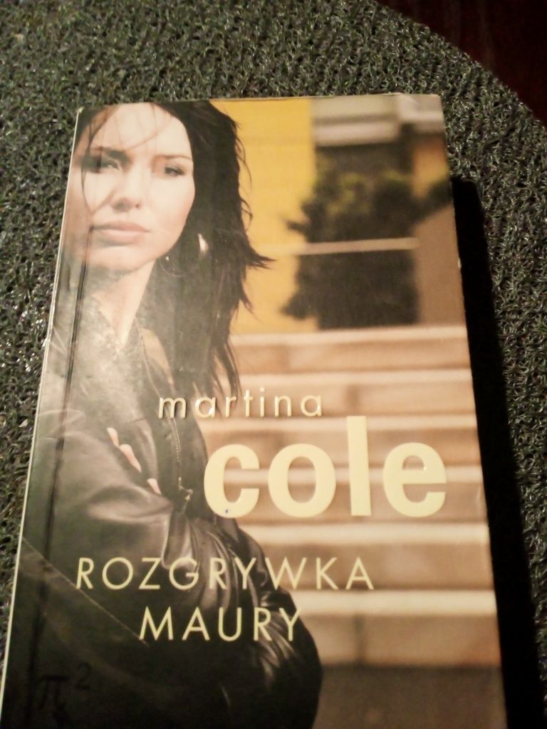 Rozgrywka Maury Martina Cole