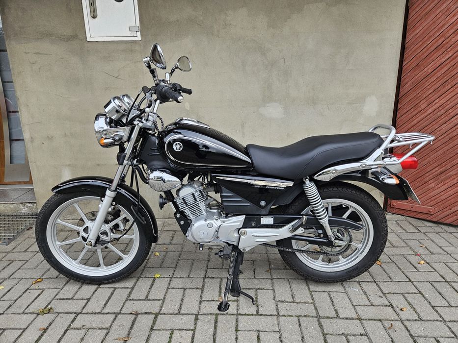 Yamaha YBR 125 custom