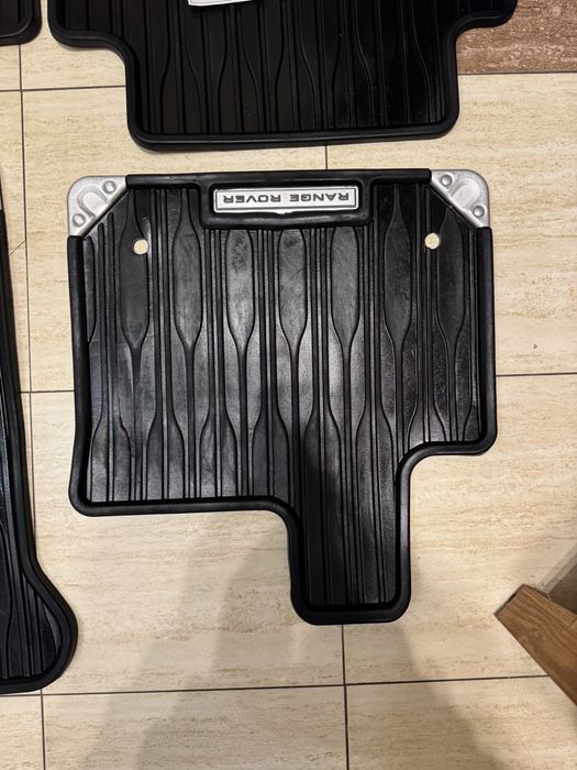 Dywaniki oryginalne Range Rover Evoque 2021r