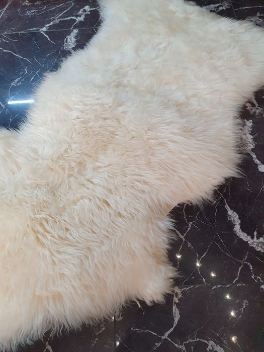Меховой коврик овечка