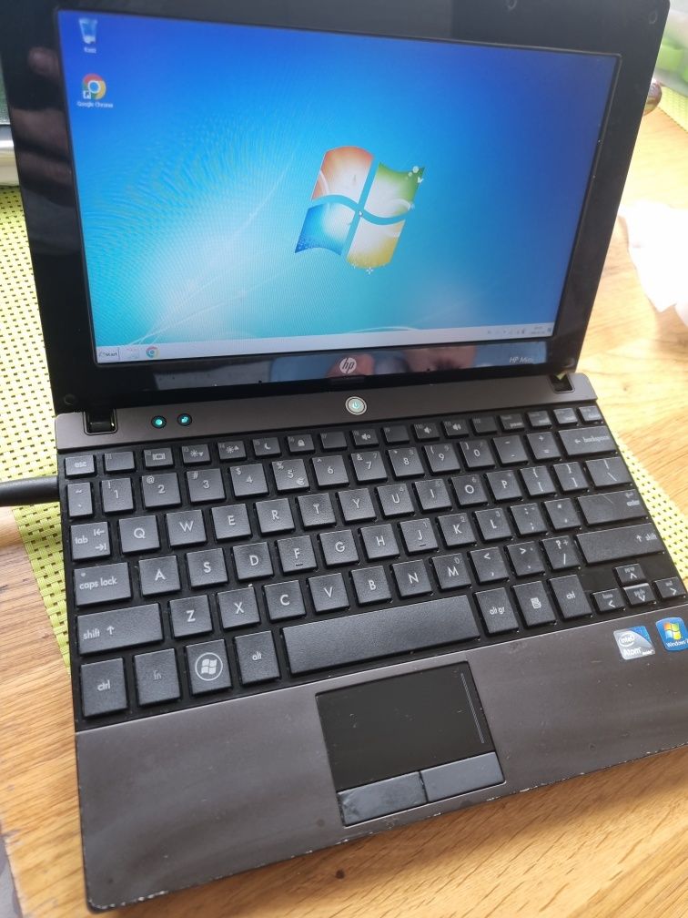 Hp mini intel atom 1 GB RAM 125 ssd win 7