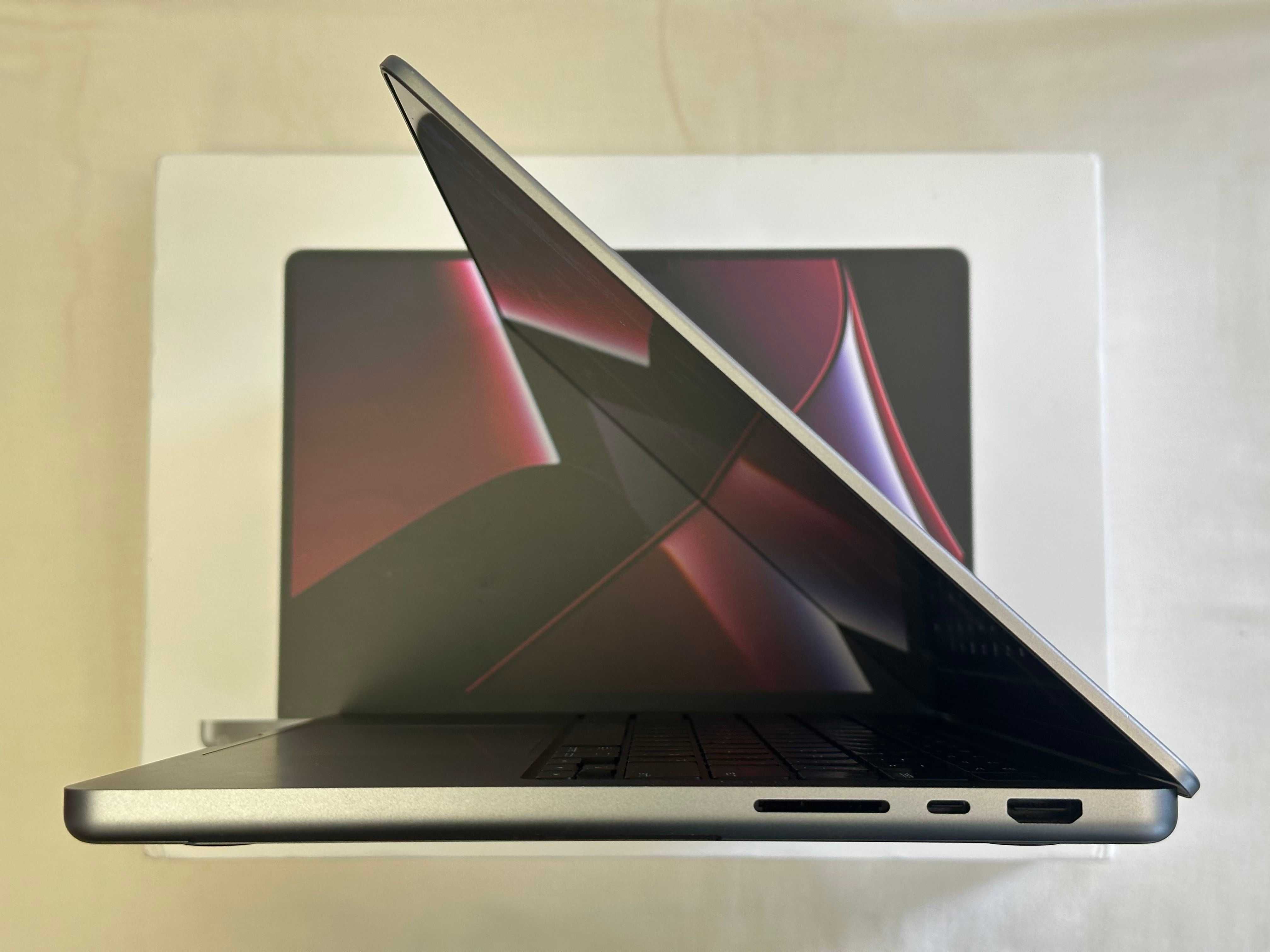 MacBook Pro 14.2”. 2023 M2 Pro(2023), 16RAM/500Gb SSD, батарея 97%