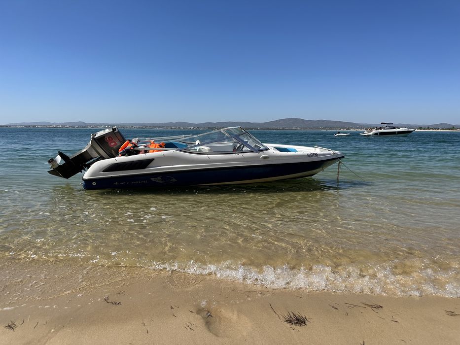 Barco Chaparral c/ motor fora de bordo, Proa Aberta 6 lugares