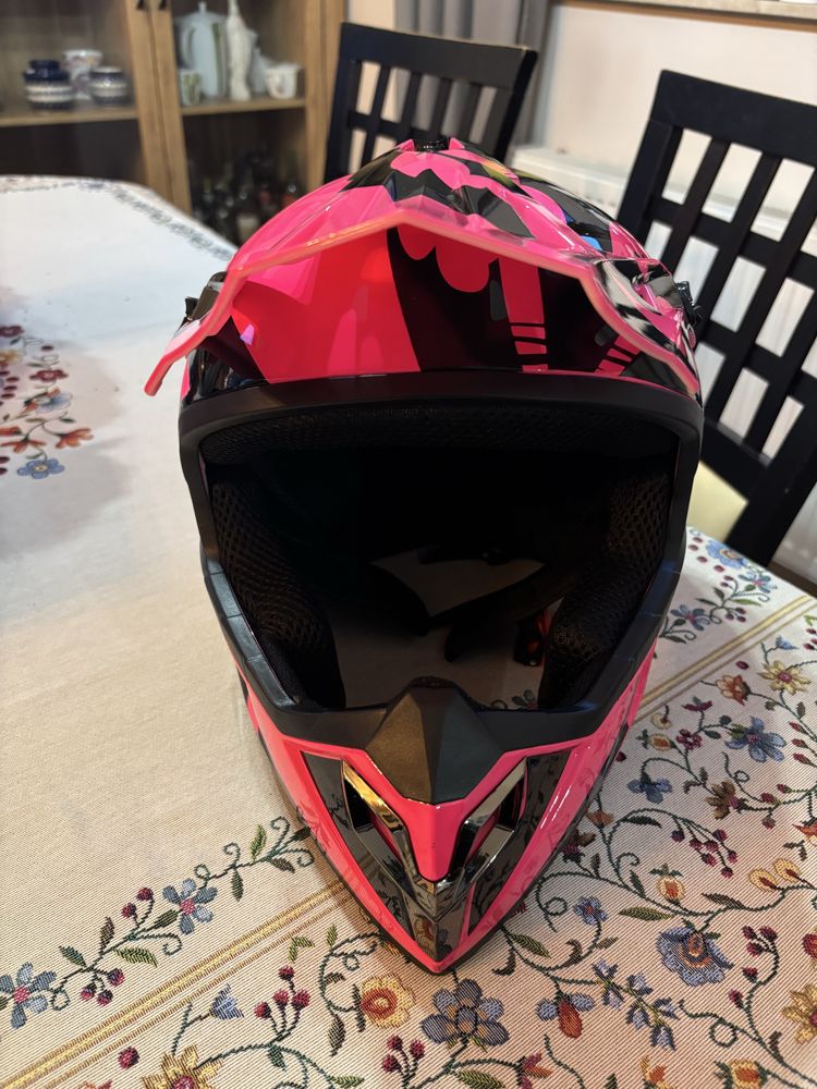 NOWY kask na motor/cross/quad