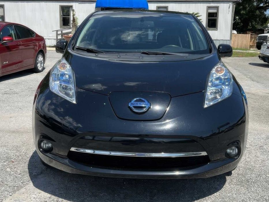 Nissan LEAF SL      2015