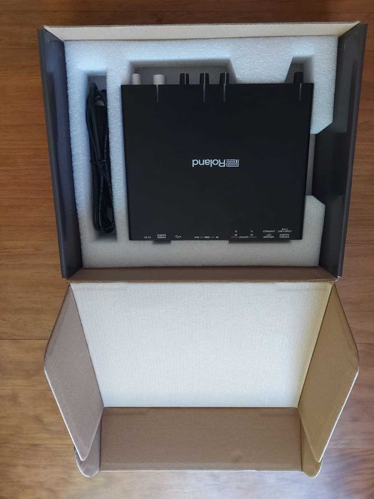Roland Rubix24 Interface Áudio – Usada 1x, Garantia 2027