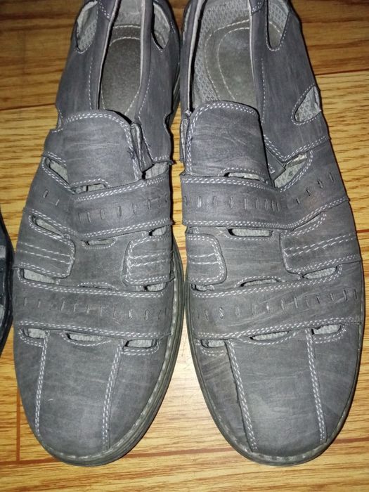 dwie pary butów męskich ze skóry rozmiar 43