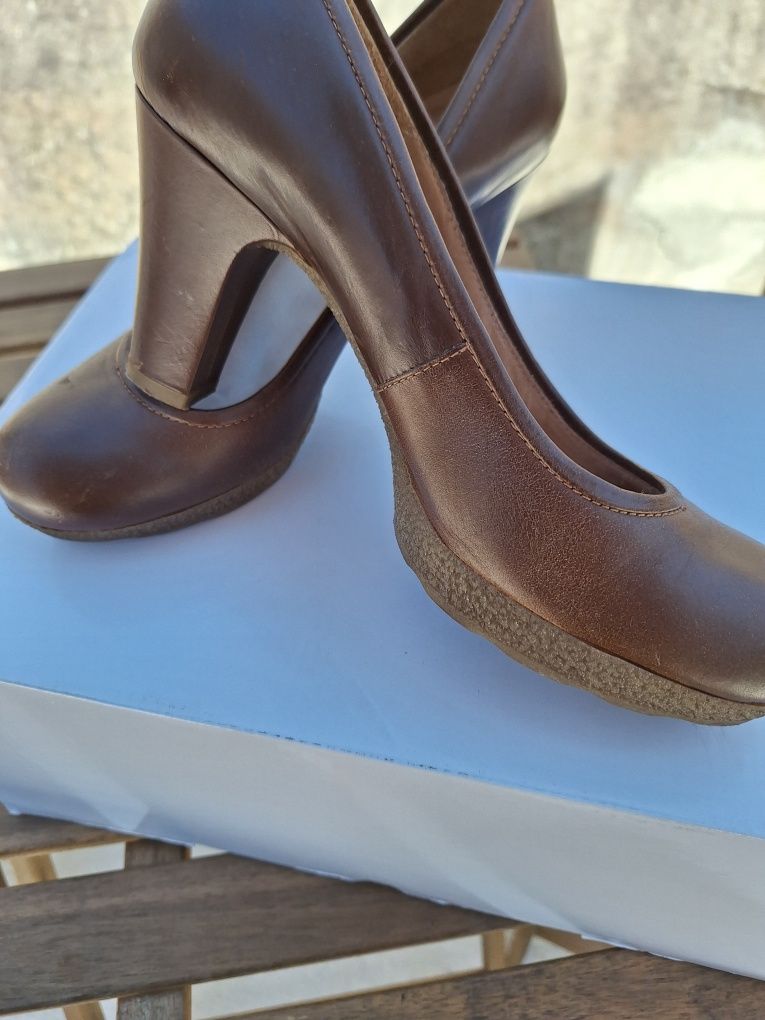 Sapatos Unisa, T37