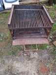 Grill żeliwny spawany