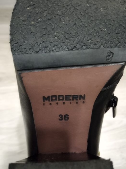 Шкіряні ботільйони 36р