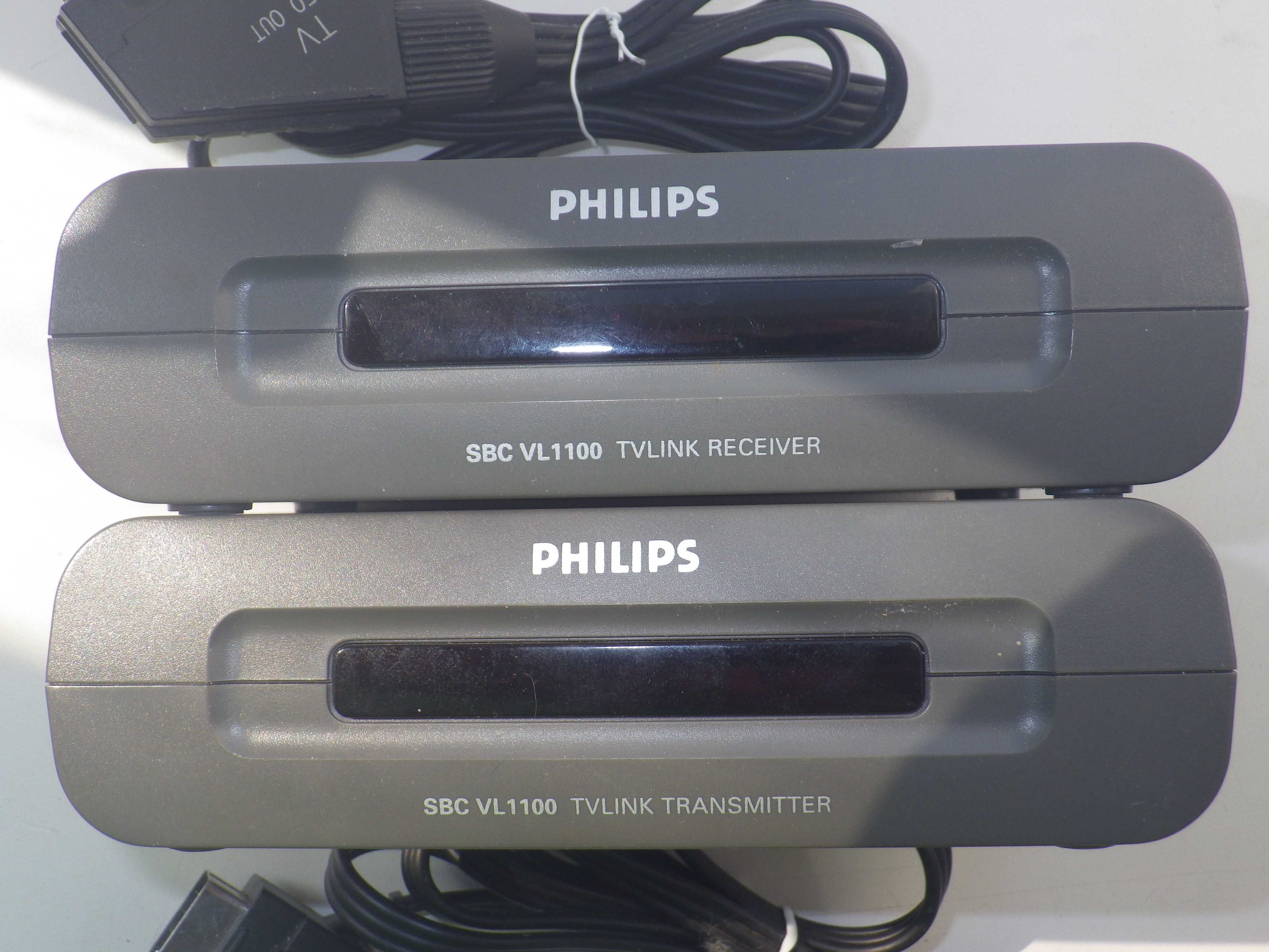 Передатчик и ресивер Philips SBC VL1100 TVLINK в комплекте с кабелями
