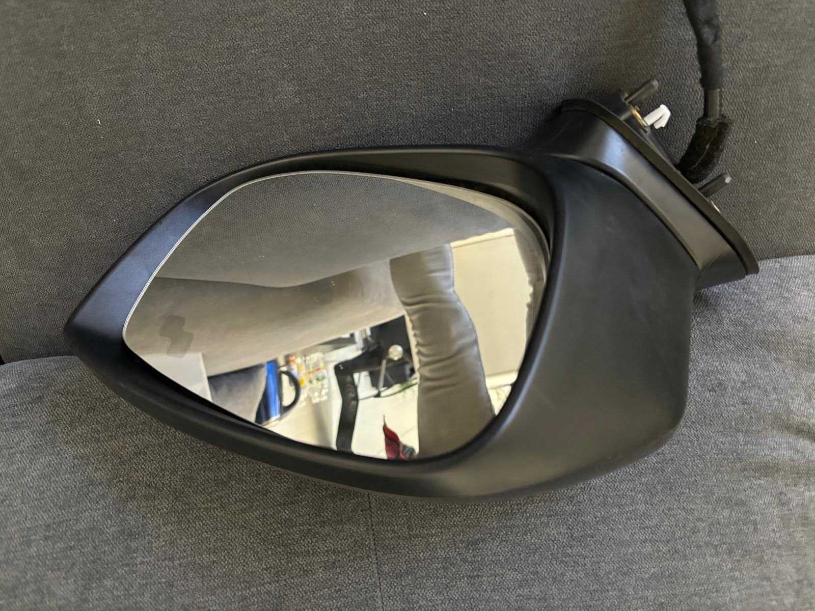 Lusterko prawe  Mazda CX-5 II 2017 22  42S    13-PIN