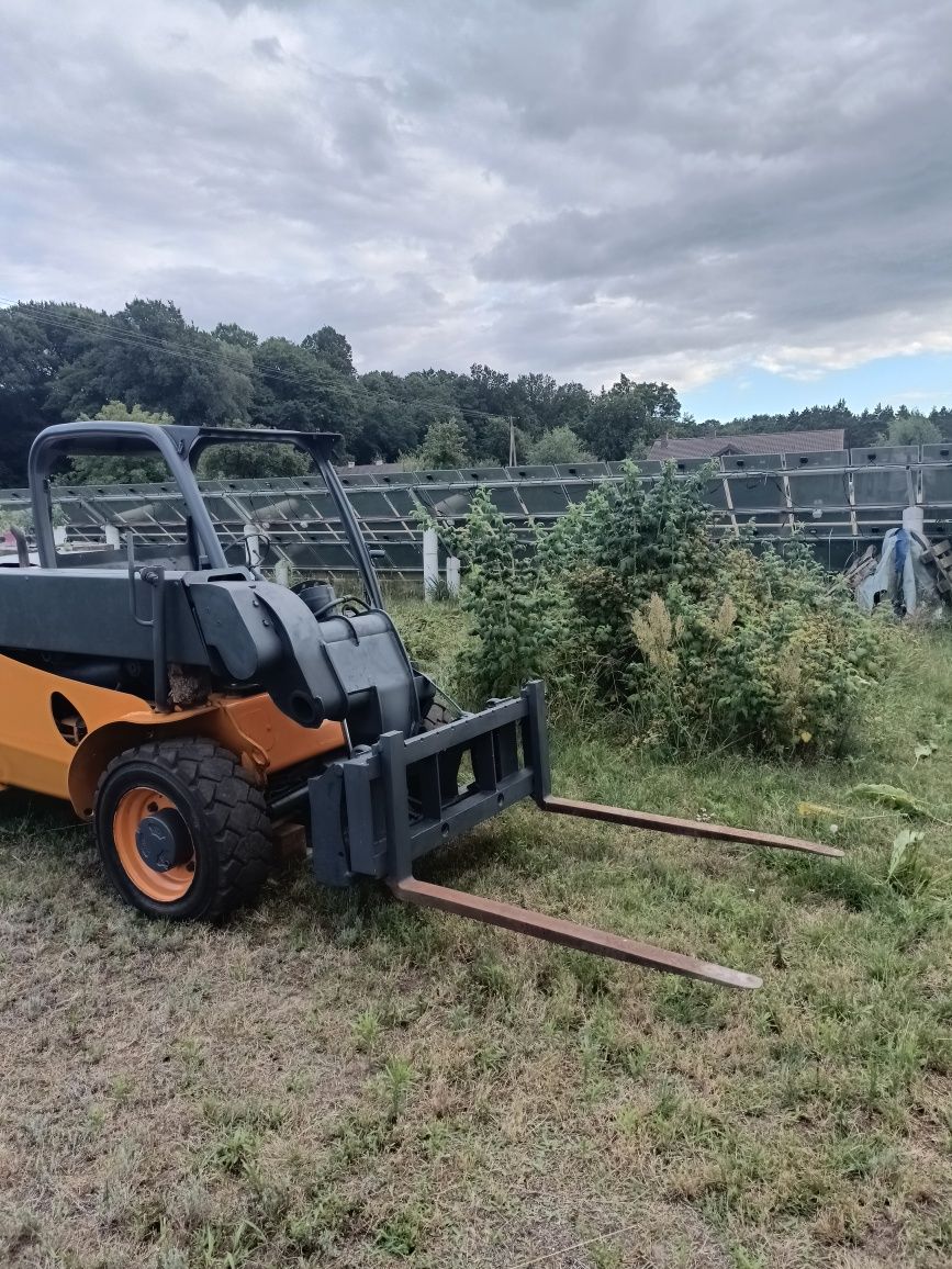 Ładowarka teleskopowa JCB 520.40 2012 rok