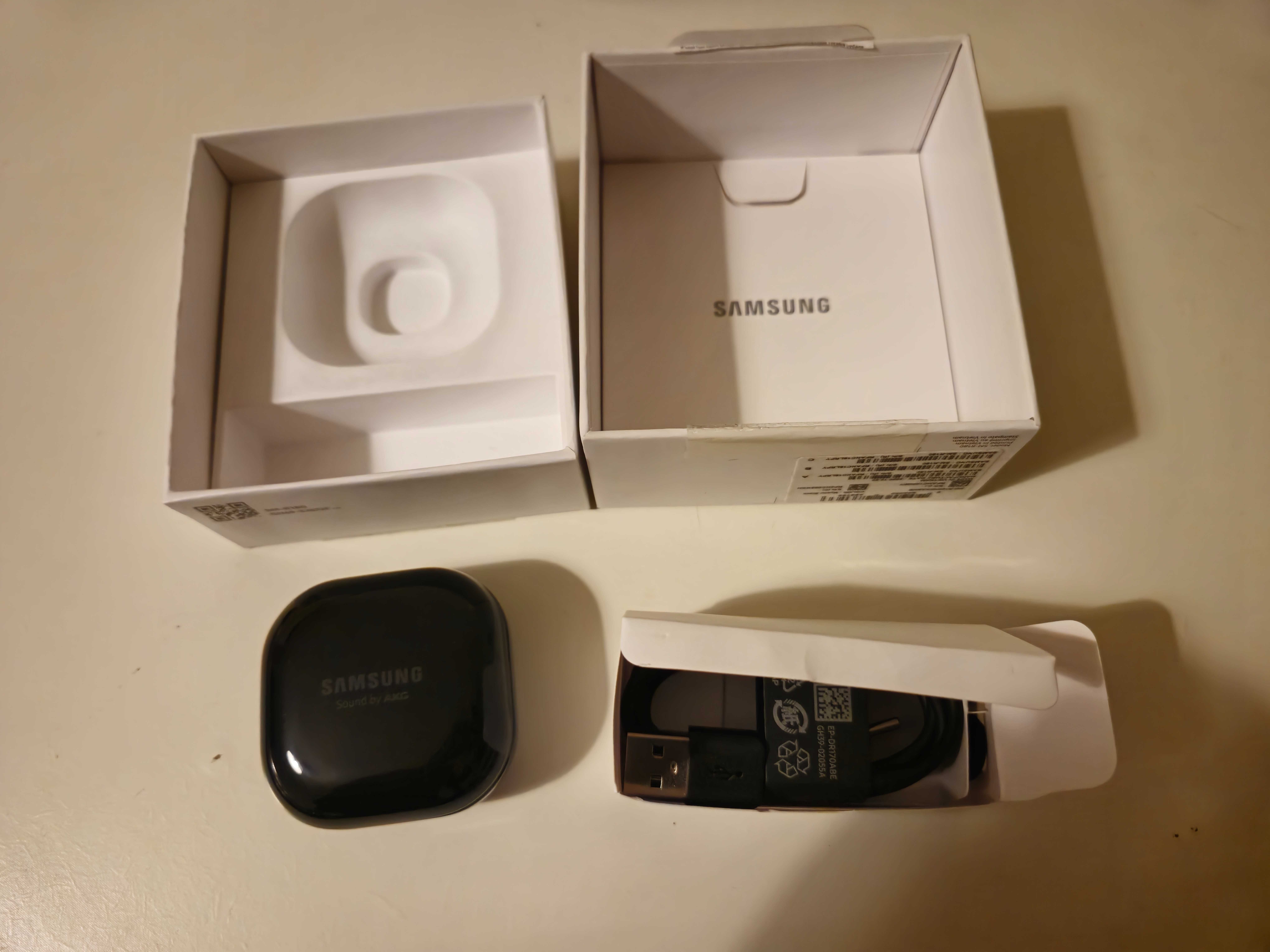 Auriculares Bluetooth True Wireless - Samsung Galaxy Buds Live