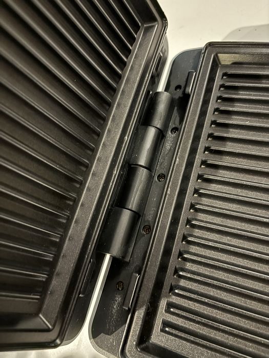 Sandwicheira FLAMA Grill / (800 W - Gris)