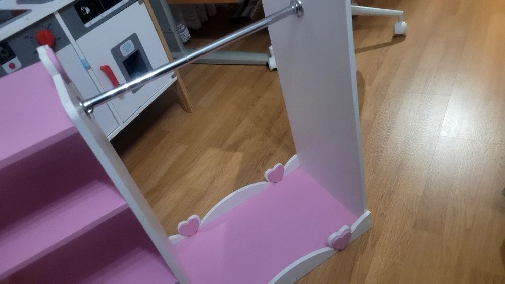 Меблі для ляльки