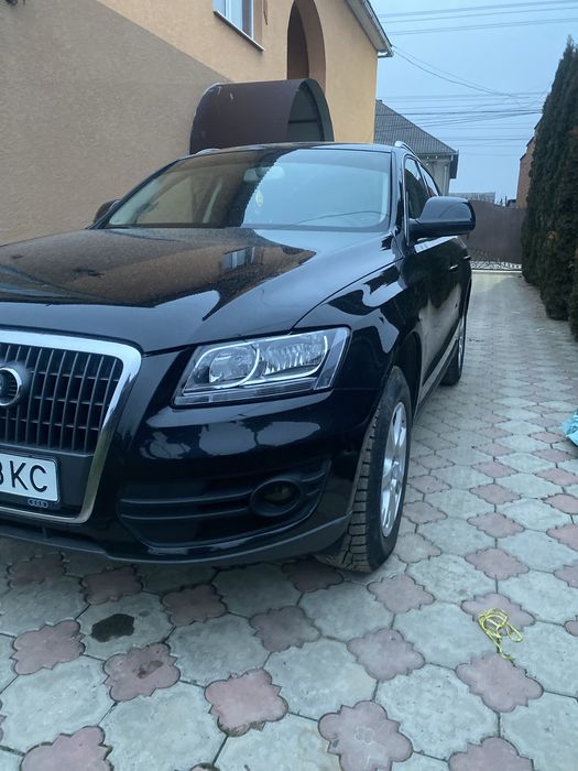 AUDI Q 5  продаю