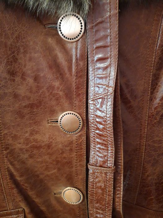 Женская дубленка