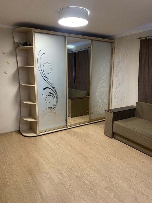 Продается однокомнатная квартира на Павловом поле.