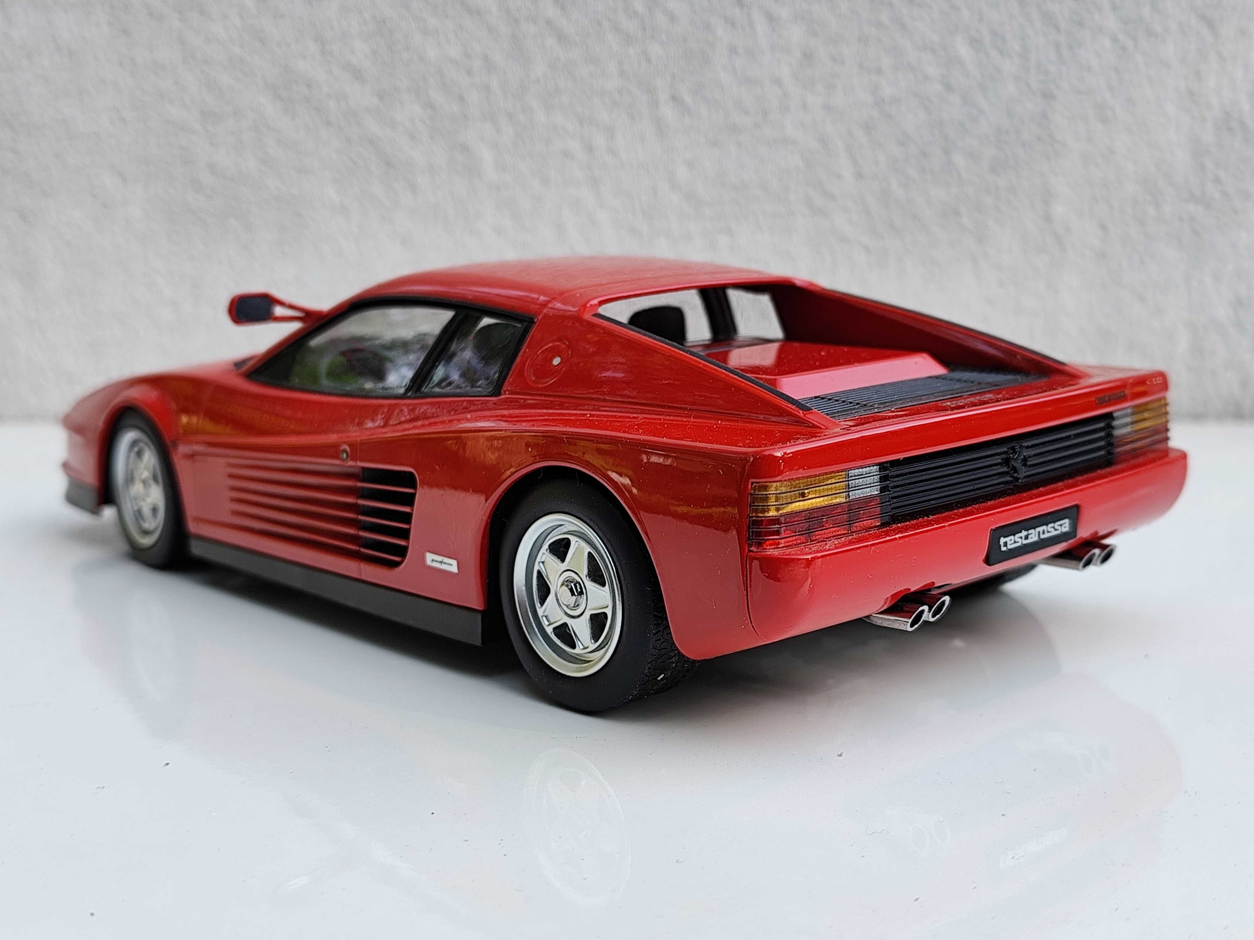 FERRARI Testarossa Monospecchio 1984 1:18 KK SCALE