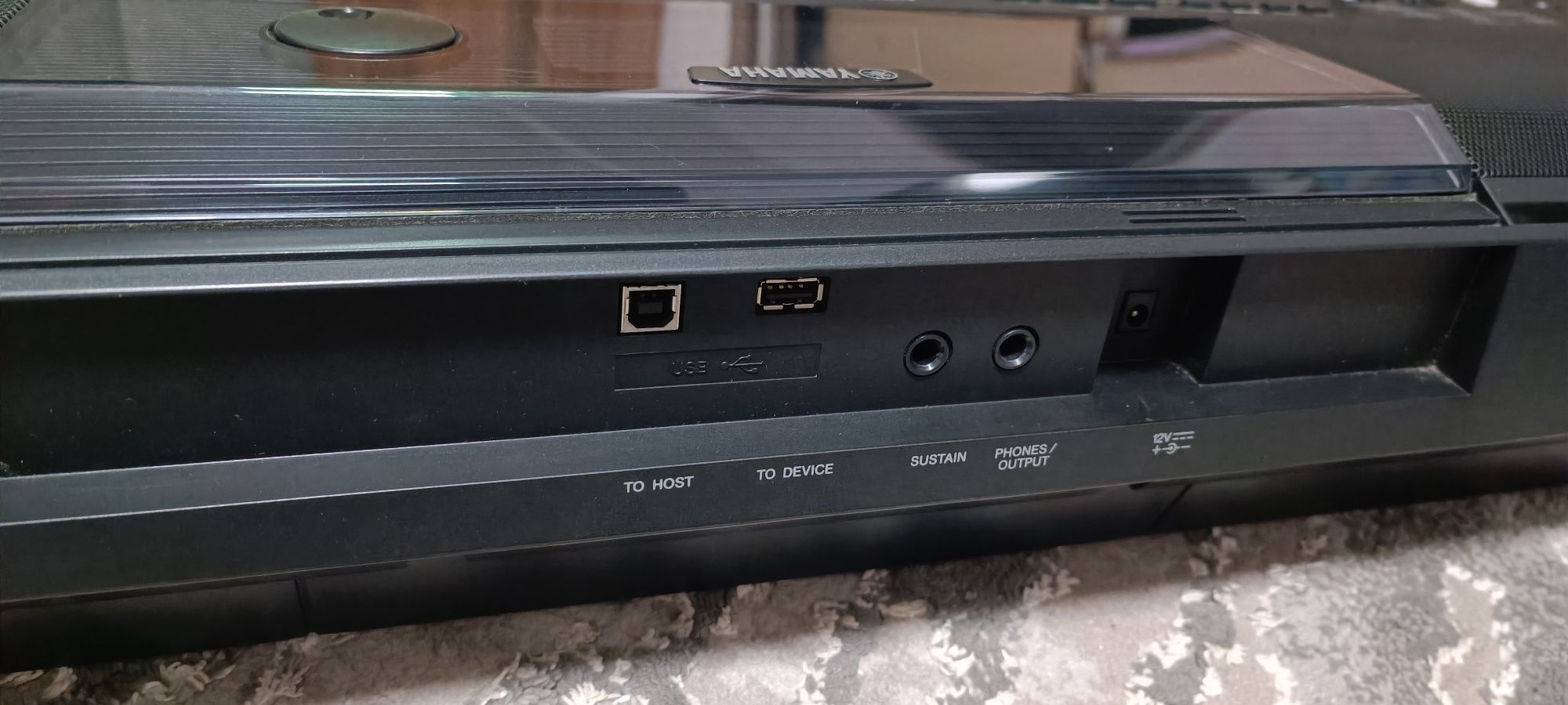 Синтезатор Yamaha PSR E433
