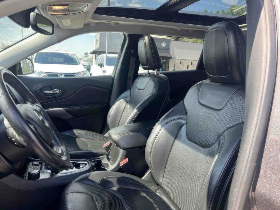 Jeep Cherokee Limited      2019