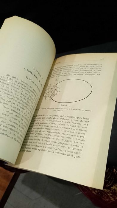 O Átomo - Sir George Thomson